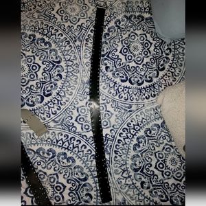 Size Medium 2" wide Black, leather, rivet belt